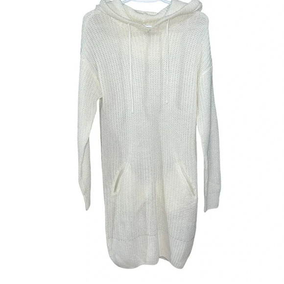 White GUILTY cable knit long sleeve sweater dress, super comfy, size large. - Picture 1 of 5